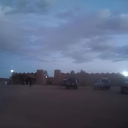 Hotel Auberge Dinosaur Kem Kem Tafraoute Sidi Ali Exteriér fotografie