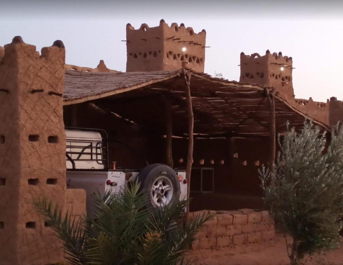 Hotel Auberge Dinosaur Kem Kem Tafraoute Sidi Ali Exteriér fotografie